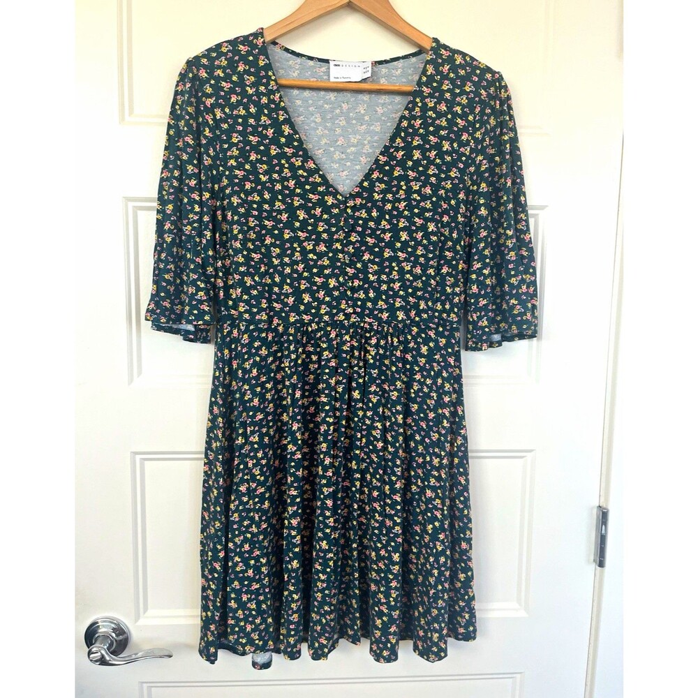 ASOS DESIGN Green Floral Mini Swing Dress Babydoll Silhouette V-Neck Size 12